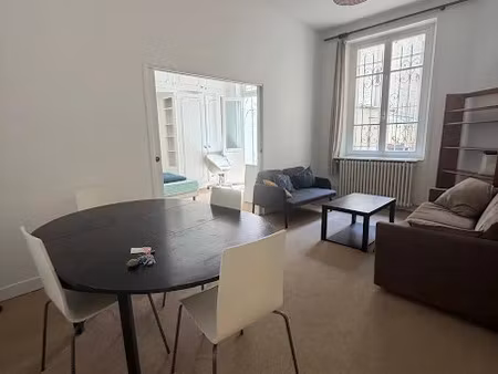 location meublée appartement 3 pièces 66.64 m² à paris 15ème (75015)  1 800 €