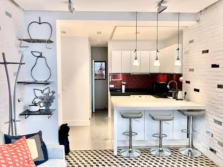 location meublée appartement 2 pièces 42 m² à paris 18ème (75018)  1 580 €