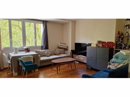 location meublée appartement 3 pièces 56 m² à paris 16ème (75016)  2 100 €