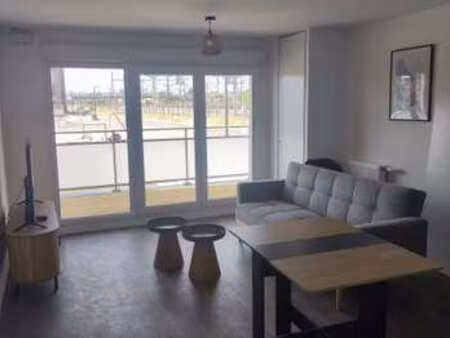 location appartement 4 pièces colocation à laval centre-ville préfecture (53000) : à louer