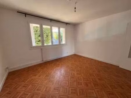 location appartement 3 pièces à nantes (44000) : à louer 3 pièces / 59m² nantes