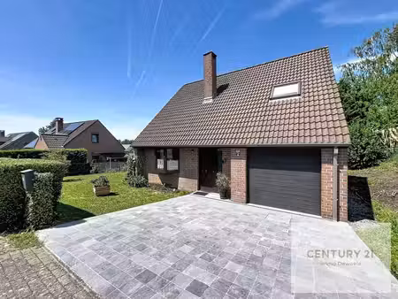 **sous option** villa 3 chambres sur son terrain de 6 69ares