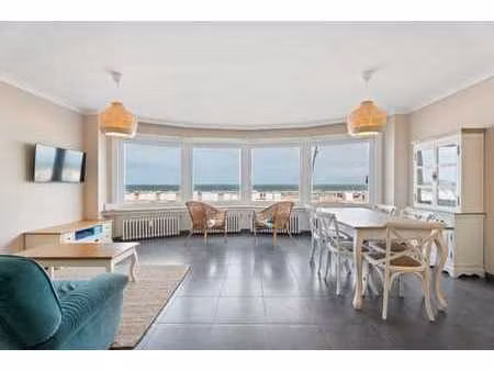 appartement exclusif de deux chambres sur la zeedijk