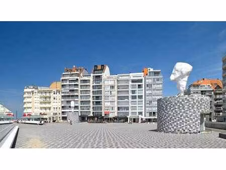 appartement ensoleillé avec vue mer – place rubens.