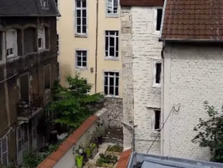 location meublée appartement 1 pièce 18 m² à besançon (25000)  350 €
