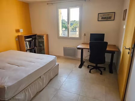 location meublée chambre 1 pièce 20 m² à mimet (13105)  580 €