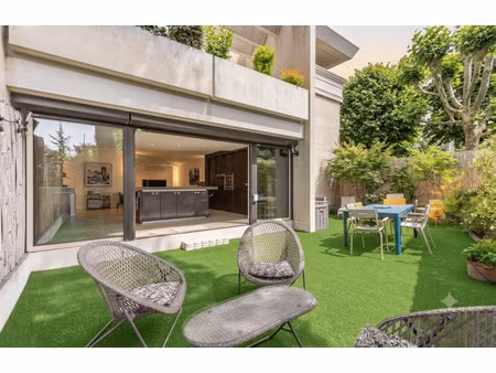 appartement de luxe à vendre dans le quartier ile de la jatte-parc d'orléans