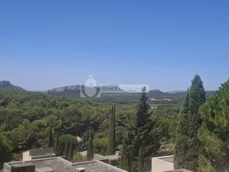 les baux de provence studio de 33 m2 avec vue exceptionnelle