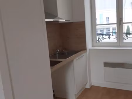 location appartement 2 pièces 30 m² à saint-brieuc (22000)  470 €