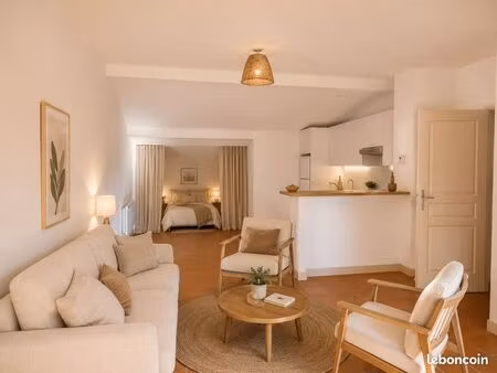 t2 meublé de 50 m² (63 m² au sol) – centre historique de montauban