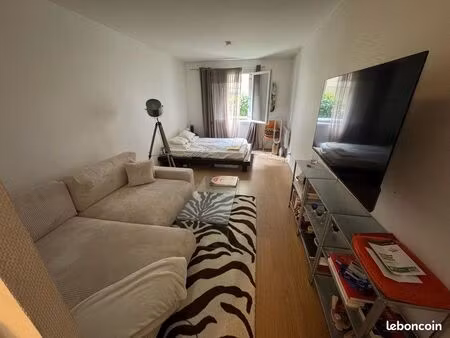 sous location août studio 30m2