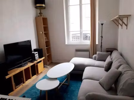 location meublée appartement 3 pièces 35 m² à reims (51100)  600 €