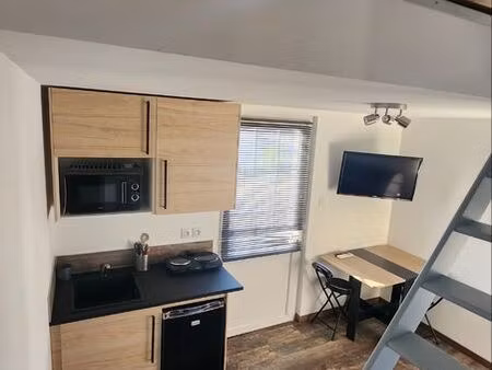studio meublé à l'année avec terrasse