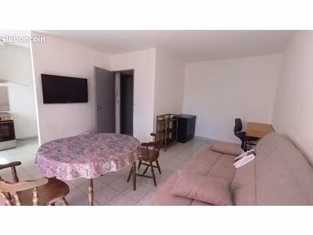 location sutdio meublé proche escom