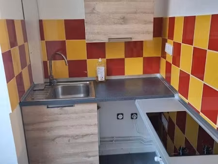 location appartement 1 pièce 25 m² à lyon 3ème (69003)  600 €