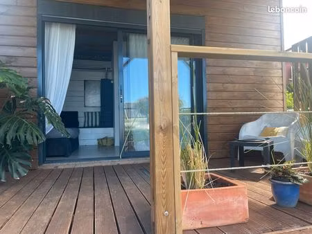 location beau studio bois étang salé +terrasse