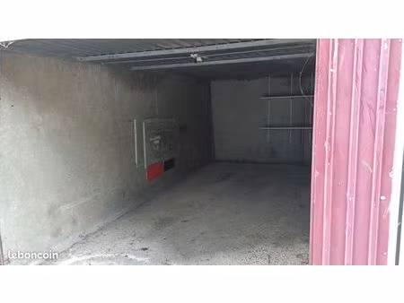 garage à louer mont gaillard très propre