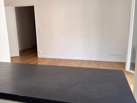 t3 –mantes la jolie - bords de seine - 57m²