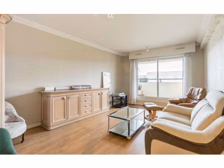 location appartement 2 pièces 51 m² à nantes (44000)  635 €
