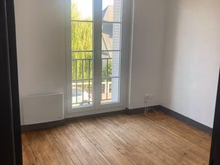 à louer – t2 de 33 m² entièrement rénové – neufchâtel-en-bray
