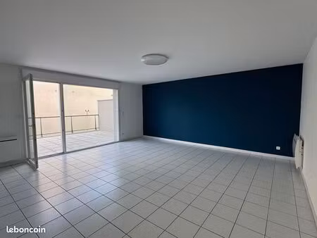 appartement 3 pièces 82 m²