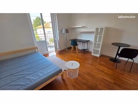 studio 25m2 avec balcon toutes charges incluses