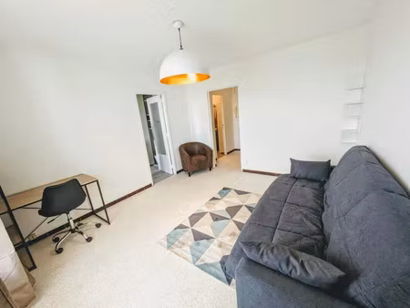 location meublée appartement 1 pièce 32 m² à montpellier (34000)  660 €