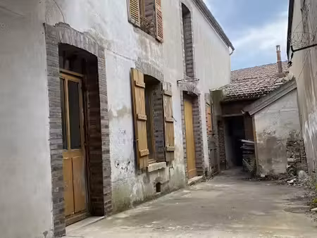 vente maison 4 pièces 83 m² à saint-julien-du-sault (89330)  50 000 €