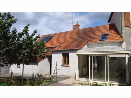 vente maison 5 pièces 130 m² à jouet-sur-l'aubois (18320)  88 000 €