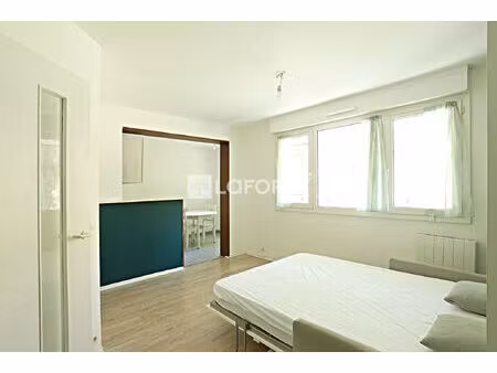 appartement paris studio de 27 53 m²