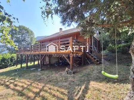 chalet de 98m² sur une belle parcelle de 1180m² avec une vue magnifique sur la chartreuse