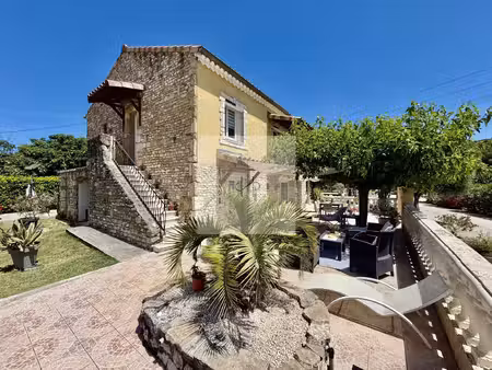 maison de charme en pierre  avec 2 gîtes attenants