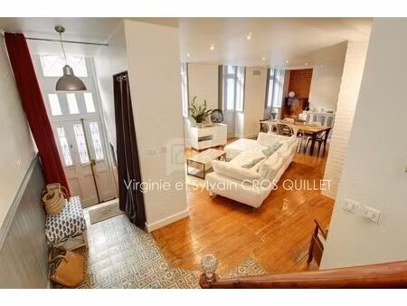 maison de ville avec cour et souplex 134 m2
