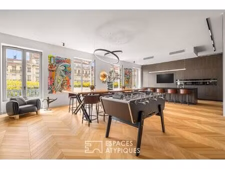 appartement bourgeois d'exception rénové par architecte avec balcon filant - cours frankli