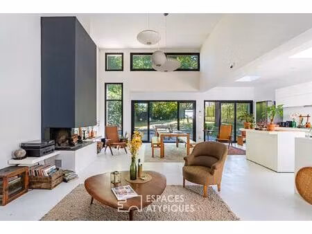 maison avec extension contemporaine et esprit loft au coeur du domaine de la marche