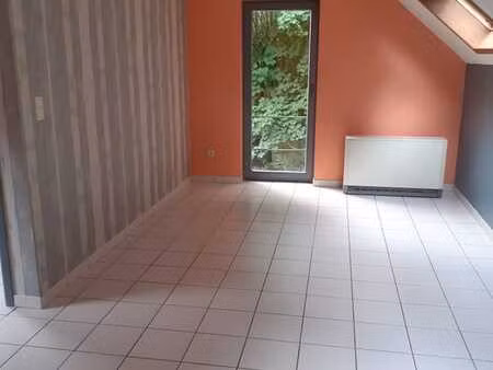 bel appartement lumineux à louer à quaregnon