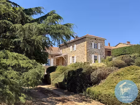 maison en pierres dorées 150m2 au calme avec vue et sans vis