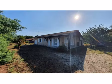 vente maison 5 pièces 102 m² à saint-vivien-de-médoc (33590)  203 000 €