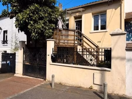 bagnolet 93170 les fleurs maison 4 pièces terrasse cour mé