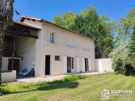 propriété de 23800m² avec nombreuses dépendances