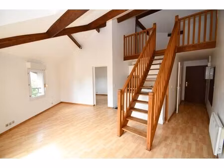 en plein cœur de villepinte  découvrez ce charmant duplex idéalement situé !