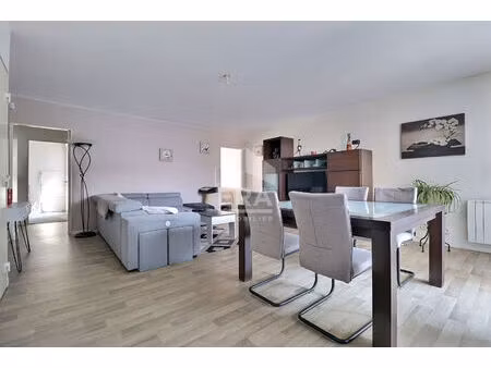 beau 3-pièces ? plein sud ? balcon ? parking ? métro front populaire