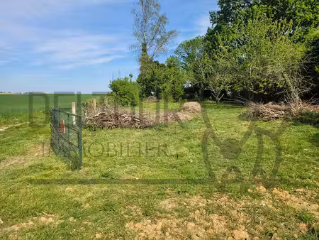 terrain mortcerf 683 m2