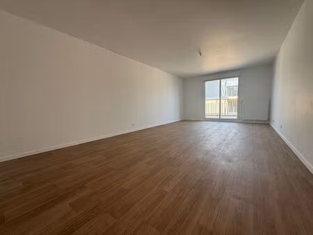 location appartement 3 pièces  68.93m²  dourdan