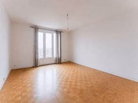 location appartement 2 pièces à saint-herblain nord-sillon-thébaudières (44800) : à louer 
