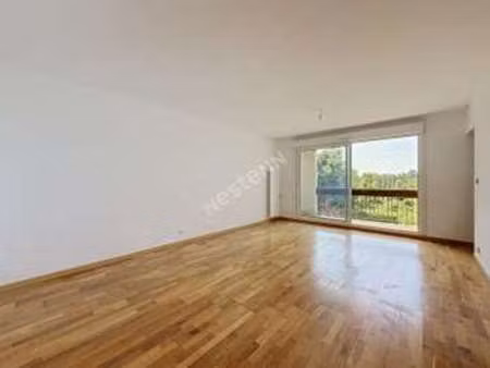 location appartement 3 pièces à segre (49500) : à louer 3 pièces / 71m² segre