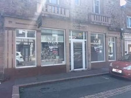 location bureaux et commerces à perros-guirec (22700) : à louer / perros-guirec