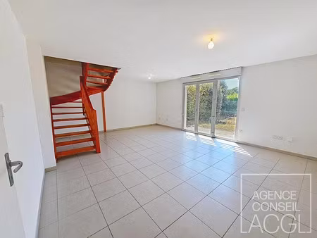 location maison 4 pièces 82.68 m² à merignac (33700)  1 054 €