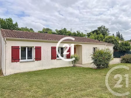 location maison 4 pièces 103.5 m² à saint-martial-sur-né (17520)  895 €