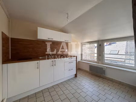 t1 vide à louer à l'année à couterne - ref o15483